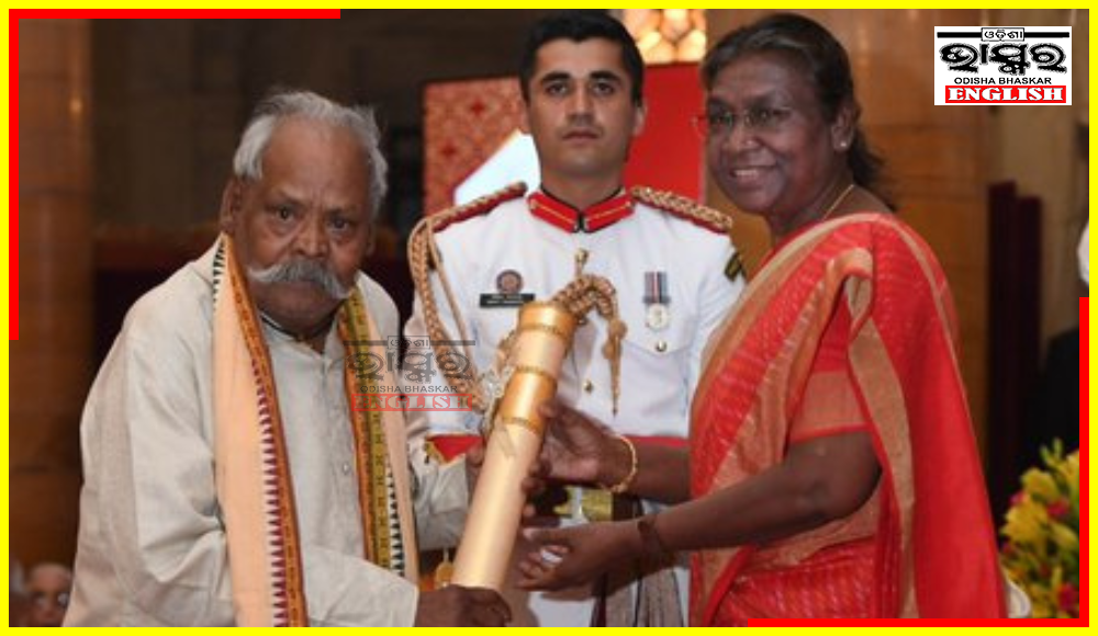 Odisha's Puppeteer Maguni Charan Kumar Recieves Padma Shri
