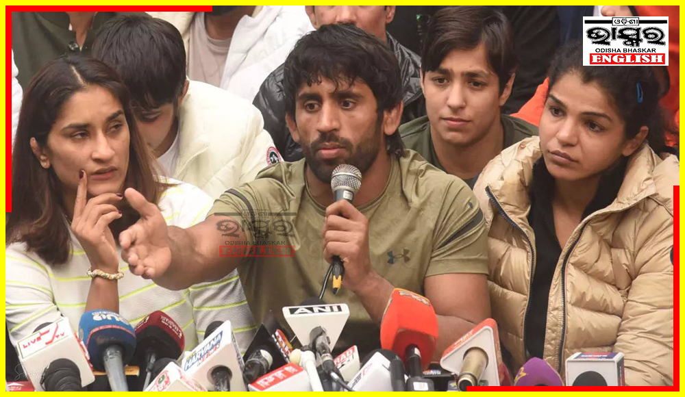 Bajrang Punia Denies Rumors of Withdrawing from Protest, Smells Conspiracy
