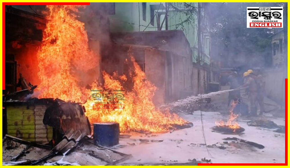 Massive Fire Breaks Out At Govt Quarters Due To Cracker Explosion in Bhubaneswar
