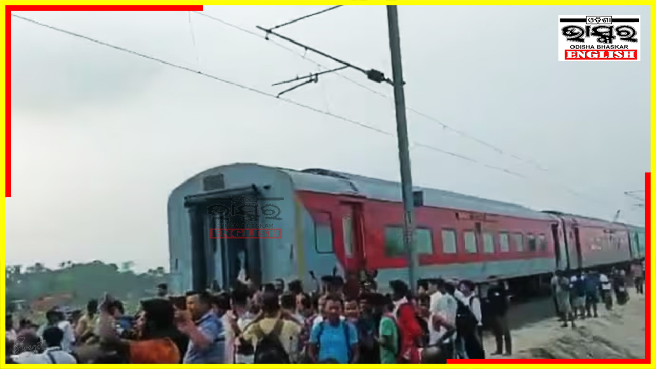 10 Coaches of Guwahati-Jammu Lohit Express Get Detached Near WB