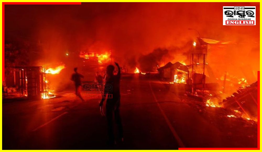 Mob Burns Down 2 Buses Used by Security Forces in Manipur