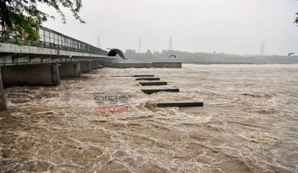 Delhi Braces for Flood Threat as Yamuna's Water Level Continues to Surge