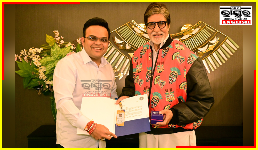 Amitabh Bachchan Receives Golden Ticket for ICC ODI World Cup 2023