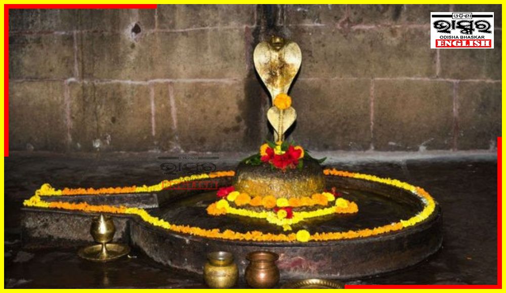 Failing to Get a Bride UP Man Steals Shivling from Temple