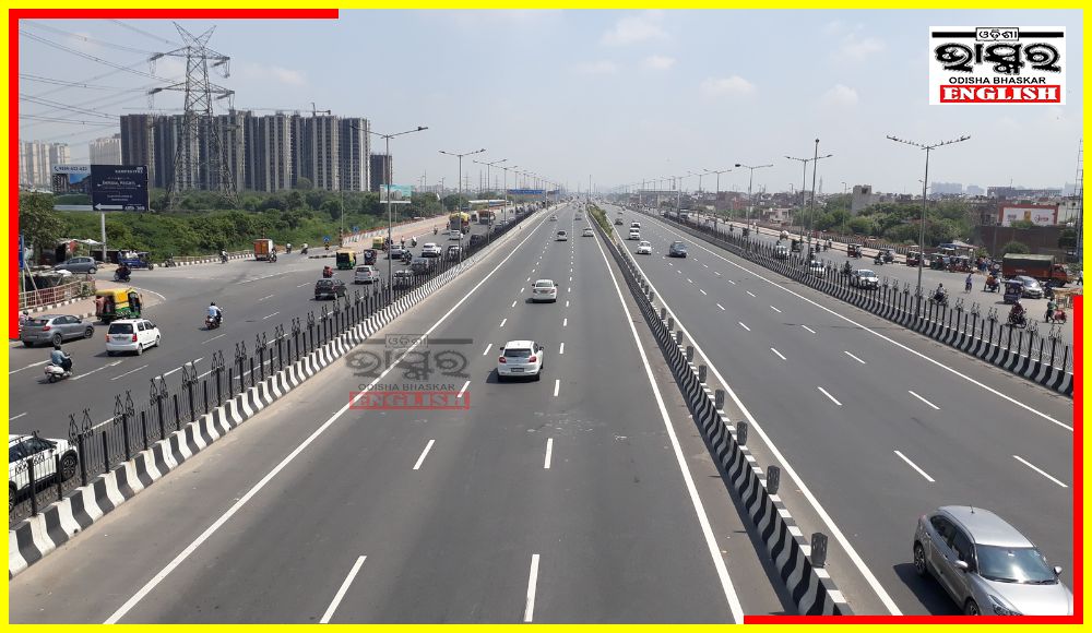 Completely Ban Slow-Moving Vehicles on Expressways: Delhi HC
