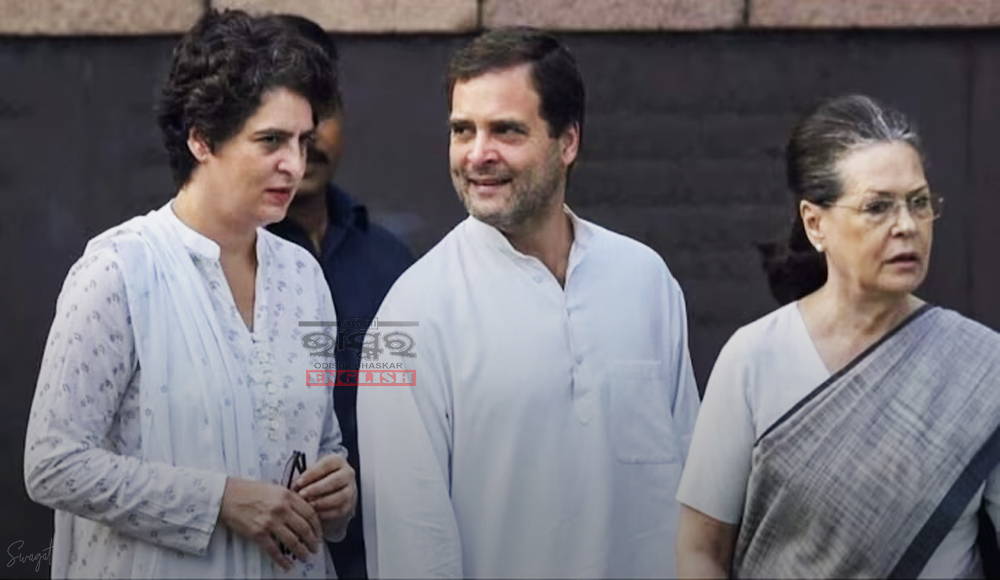 Supreme Court Defers Hearing of Gandhis' Income Tax Assessment Case Till Dec 13