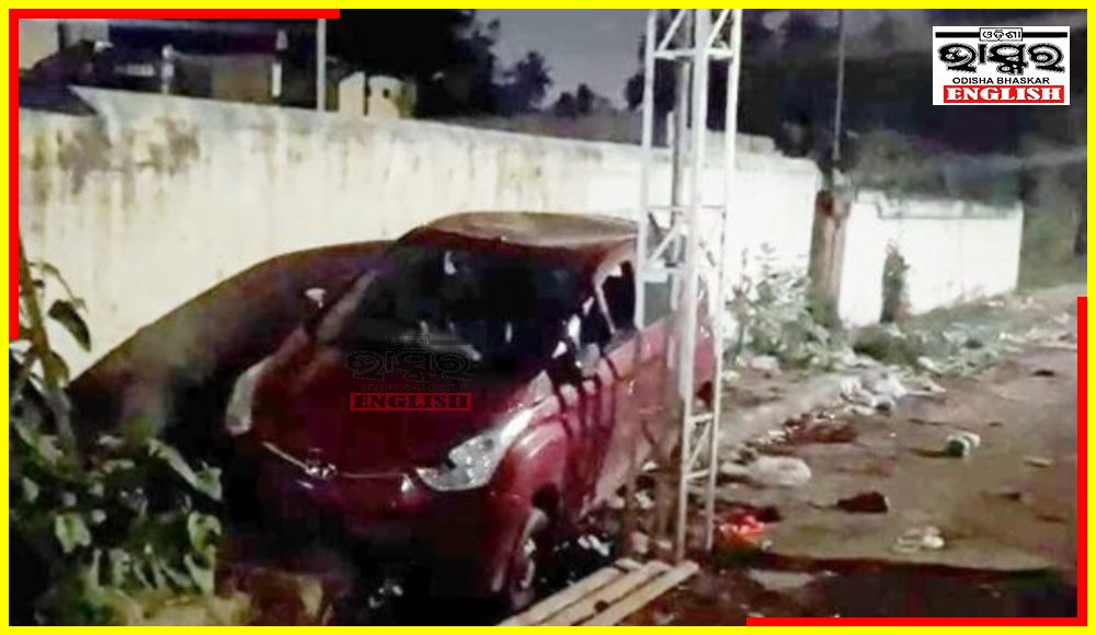 Car Runs Over Child Sleeping on Pavement in Bhubaneswar