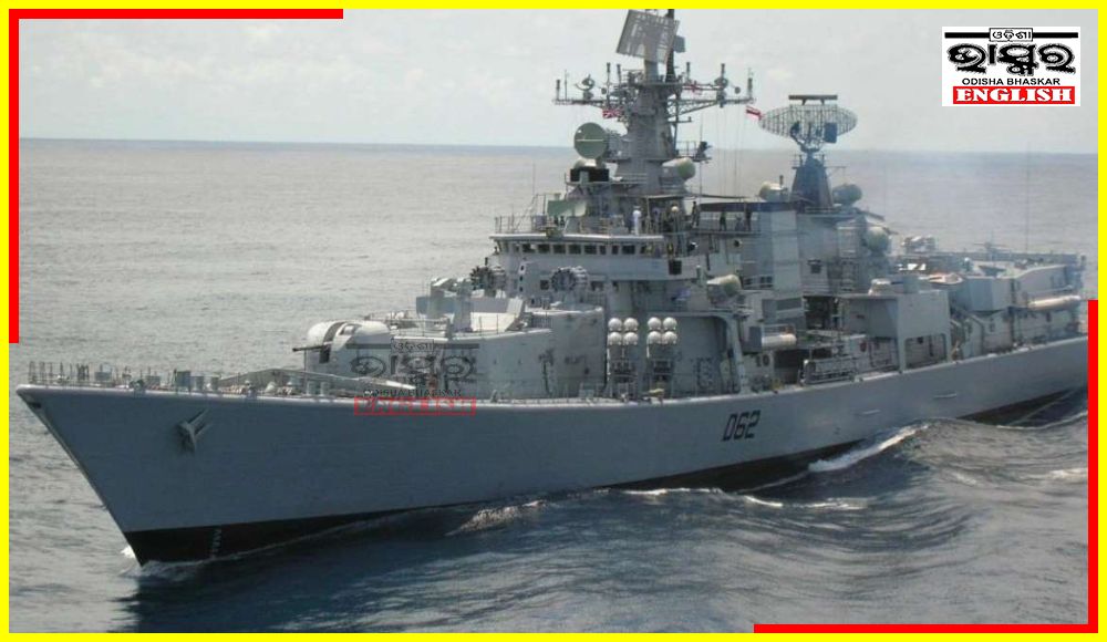 Indian Navy’s Warship Comes to the Rescue Cargo Ship Under Drone attack in Gulf of Aden