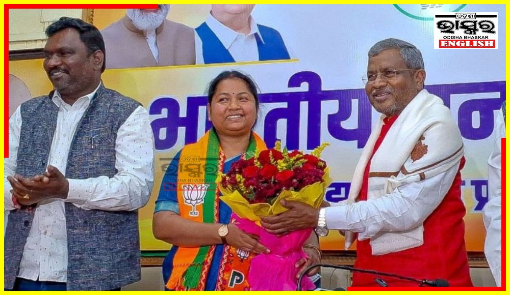 Ex-CM’s Wife & Congress’ Lone MP from Jharkhand Geeta Koda Joins BJP