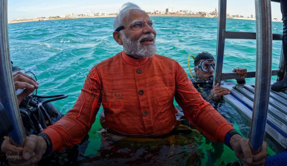 PM Modi Dives Into Arabian Sea To Perform Underwater Puja In Dwarka