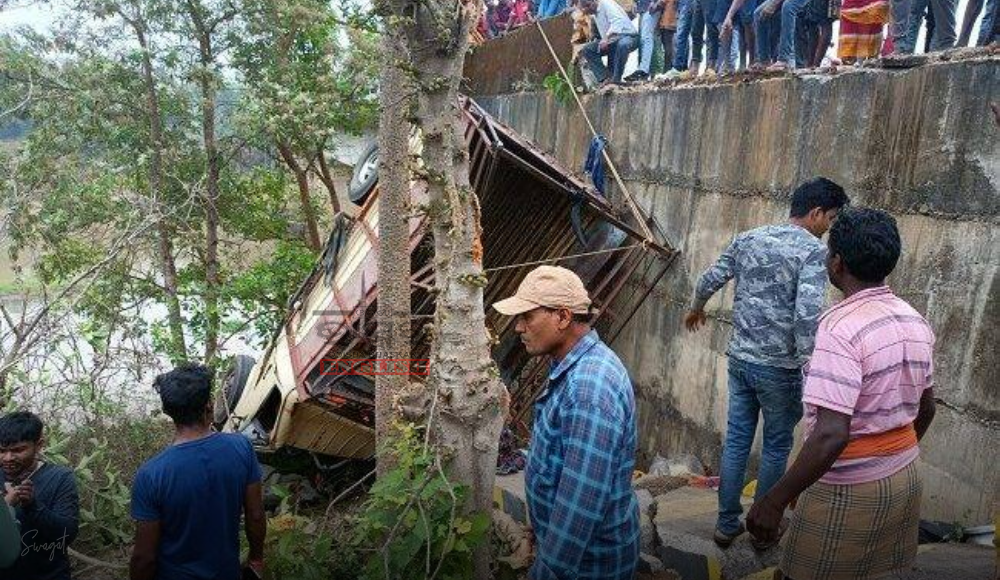 2 Killed, Dozens Injured As Van Carrying Marriage Party Falls Off Bridge In Odisha’s Koraput