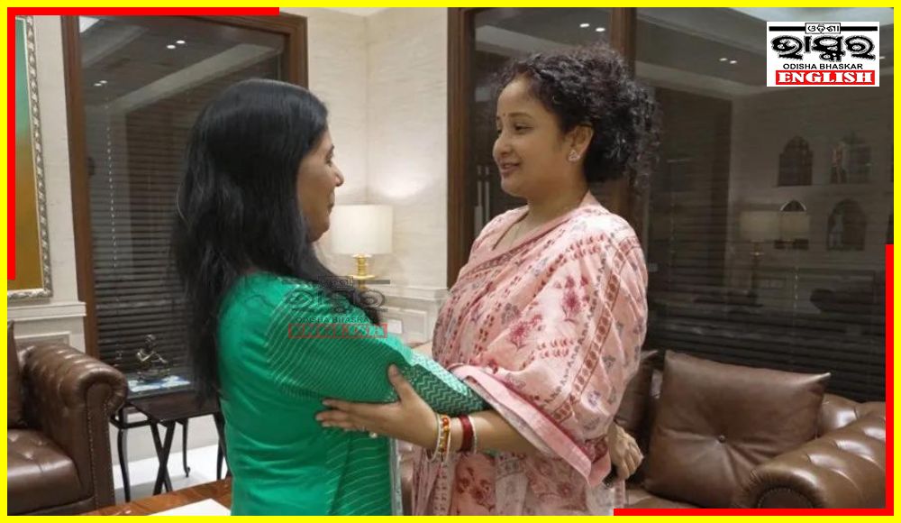 Jailed Ex-CM Hemant Soren’s Wife Kalpana Meets Kejriwal’s Wife Sunita