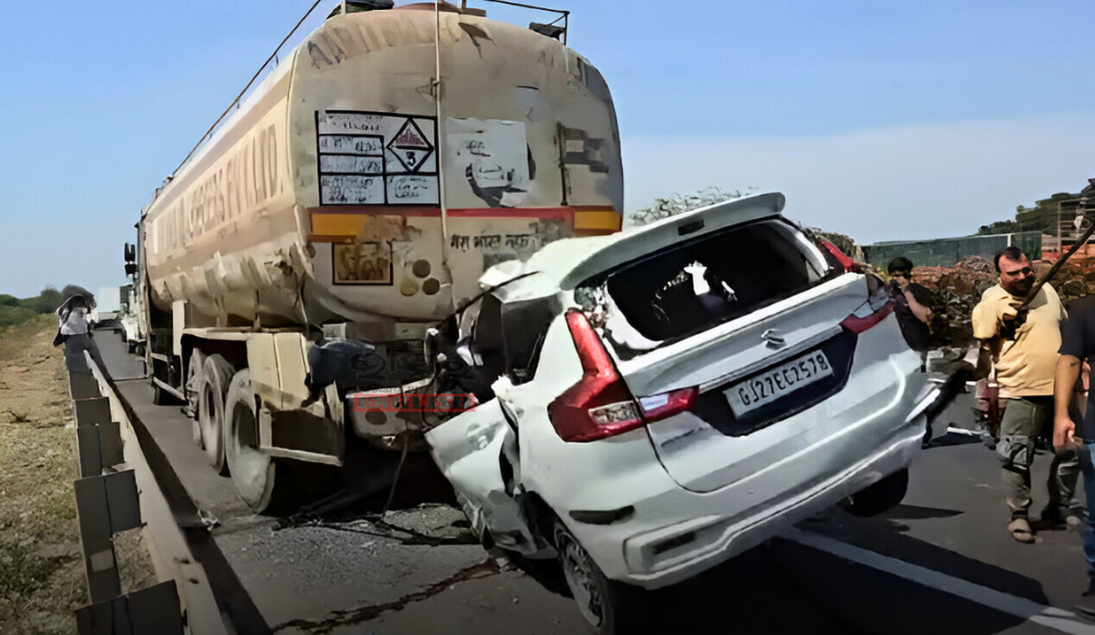 10 Dead, 1 Critical After Car Rams Into Truck on Ahmedabad-Vadodara Expressway