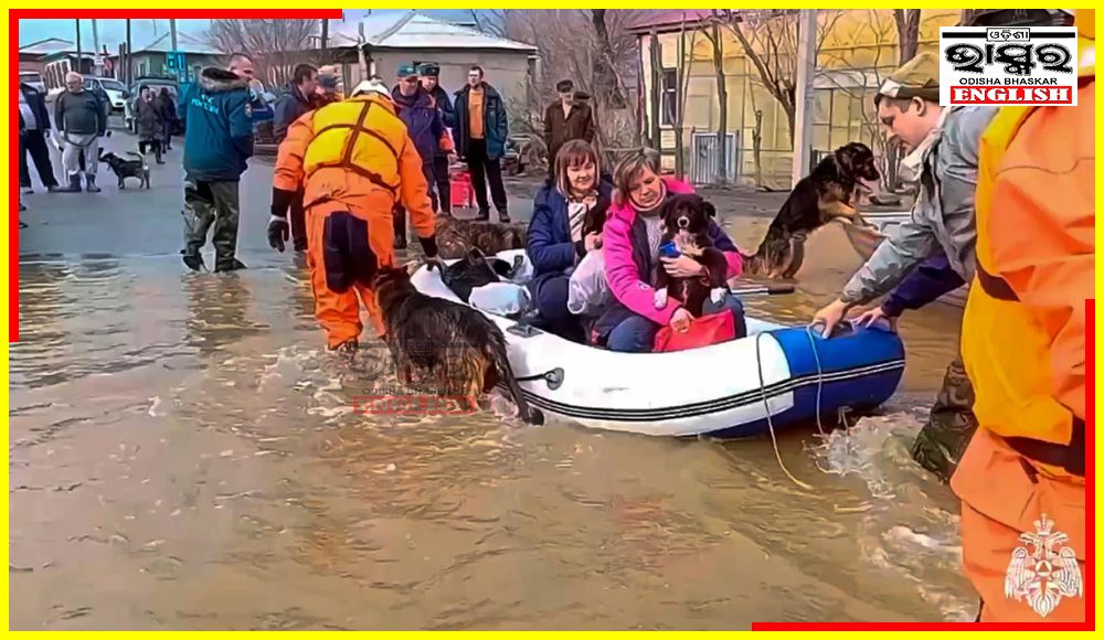 10,400 Homes Flooded in Russia as Melting Snow Swells Rivers