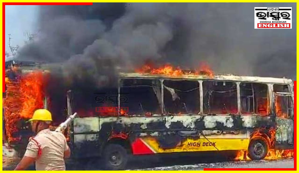 40 Passengers Escape Narrowly as Bus Catches Fire in Dhenkanal Dist