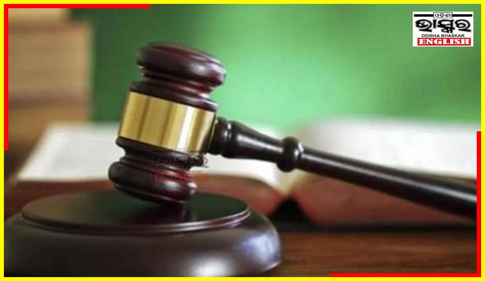 Lawyers Thrash Litigants in Court, 4 UP Lawyers Lose Bar License