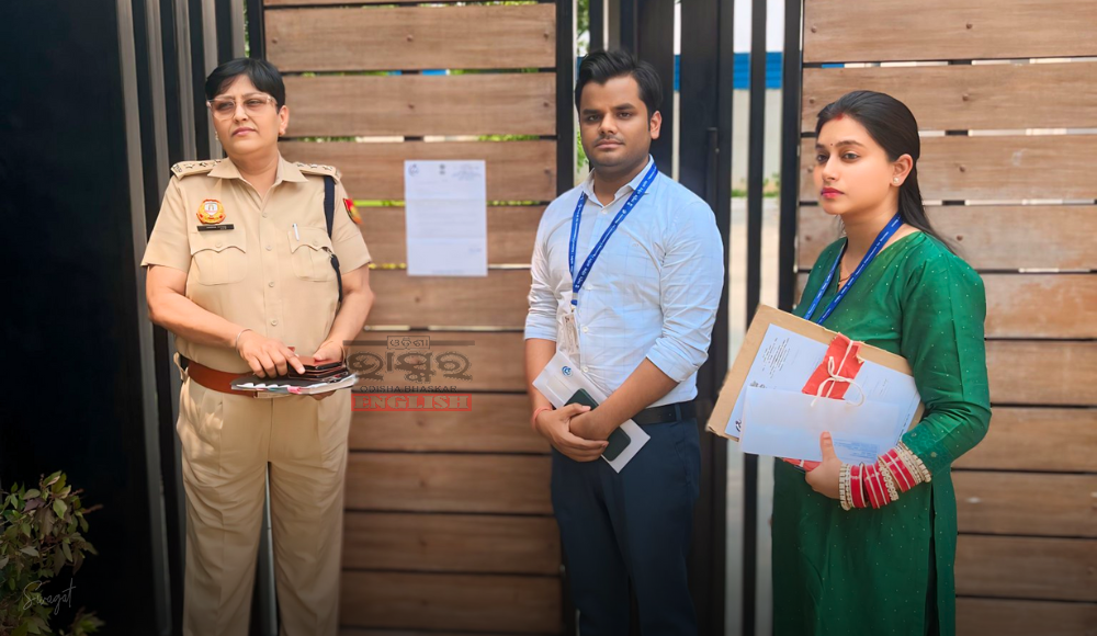 Swati Maliwal Assault Case: NCW Affixes Notice Outside Kejriwal's Personal Secretary's House